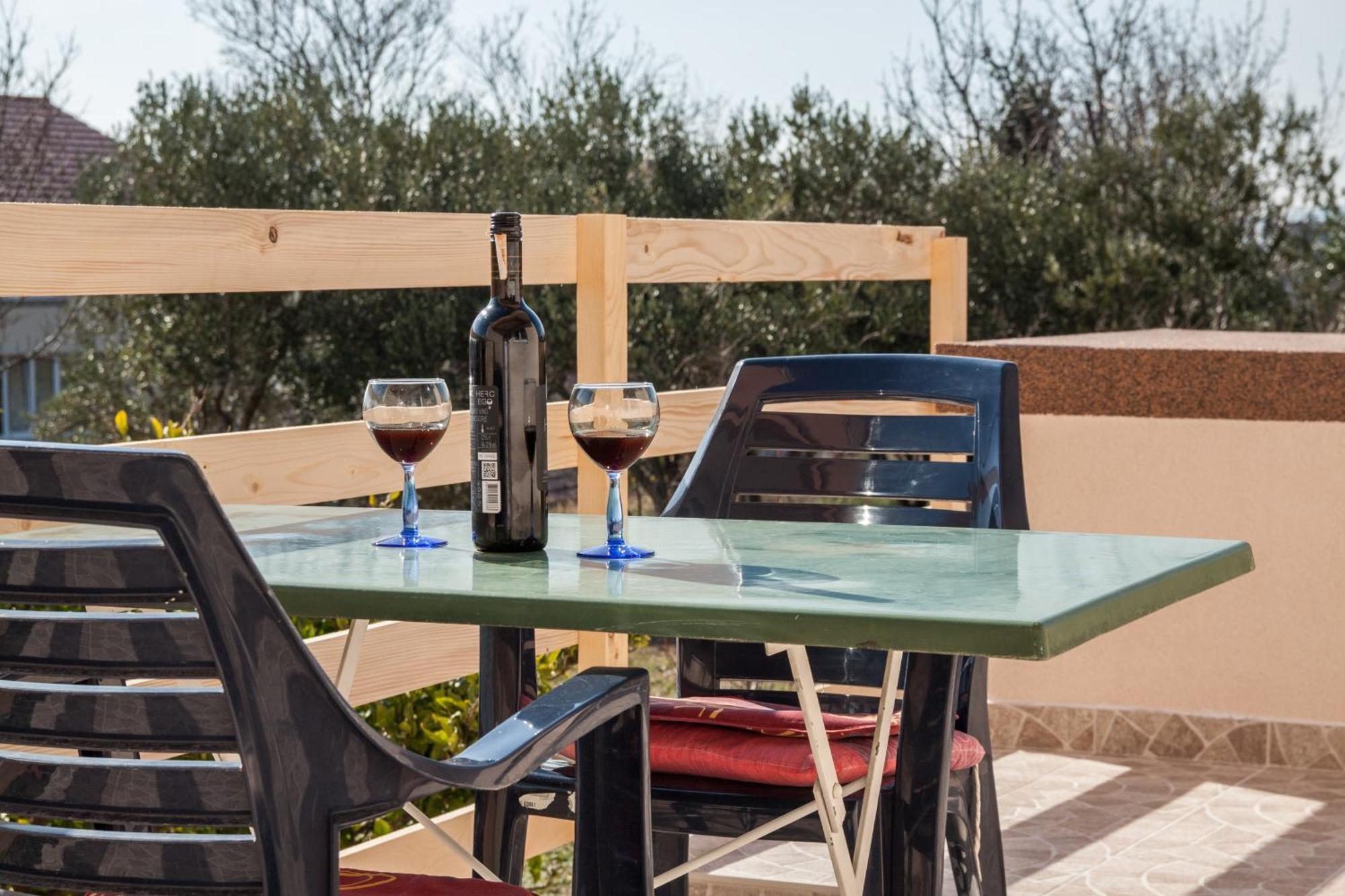 Nadalina Apartment Kaštel Stari Εξωτερικό φωτογραφία