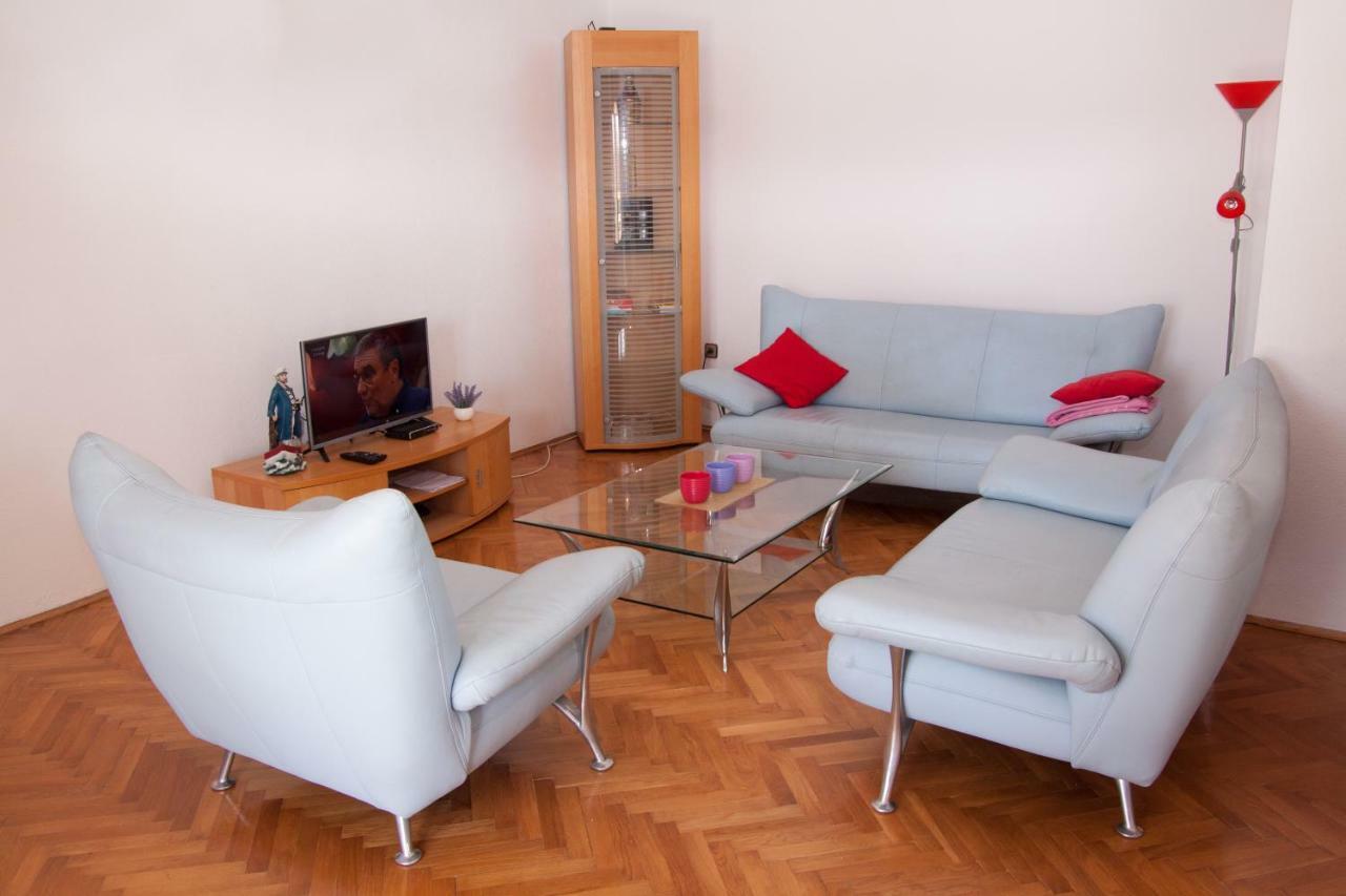 Nadalina Apartment Kaštel Stari Εξωτερικό φωτογραφία