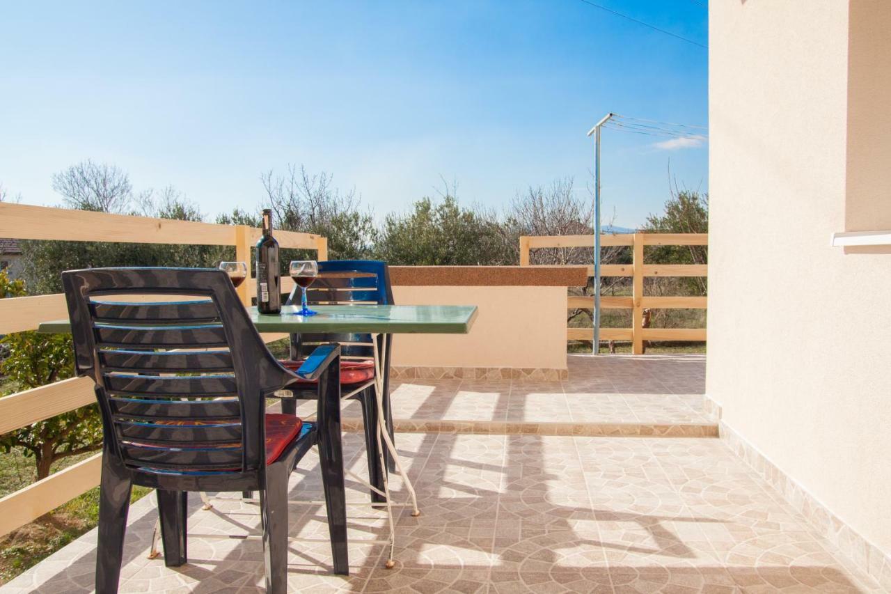 Nadalina Apartment Kaštel Stari Εξωτερικό φωτογραφία